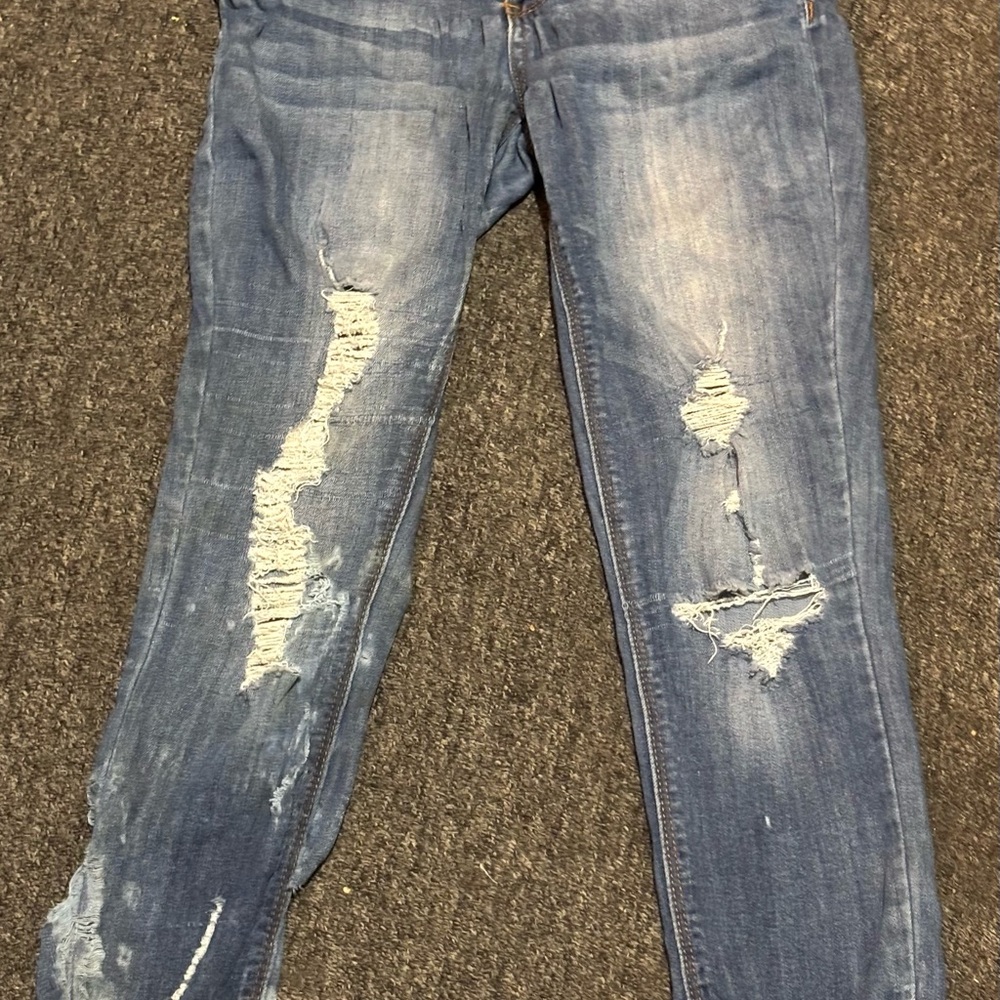 🎶  FREE W/ANY PURCHASE -  Indigo Rein Blue Skinny Jeans with Distressed Details